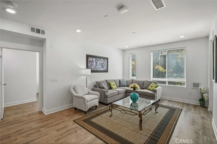 1218 Nolita, Irvine, California 92612