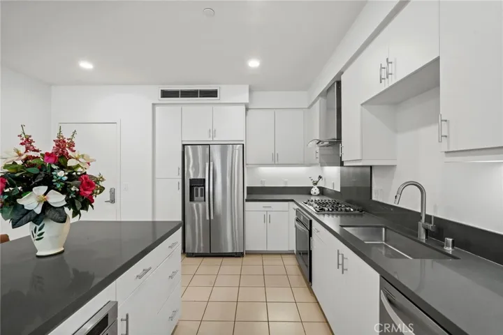 1218 Nolita, Irvine, California 92612