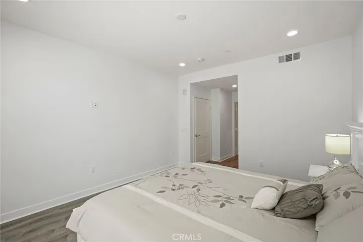1218 Nolita, Irvine, California 92612