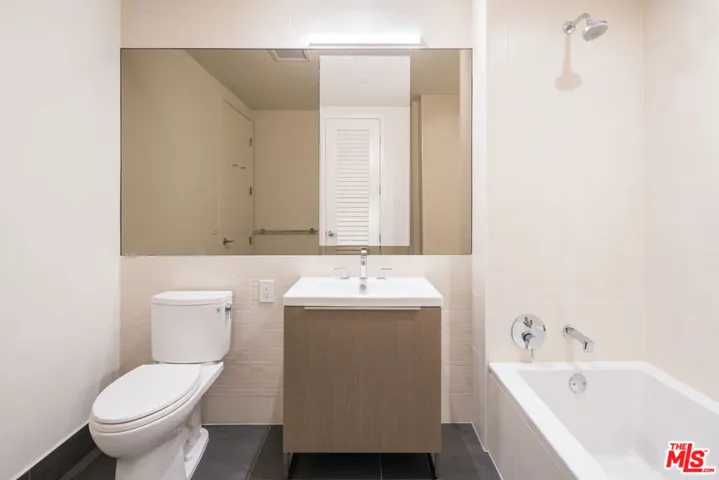 889 Francisco Street 2410, Los Angeles, California 90017