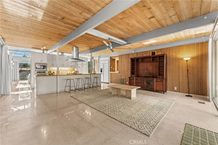 1595 Cherokee Road, Corona, California 92881