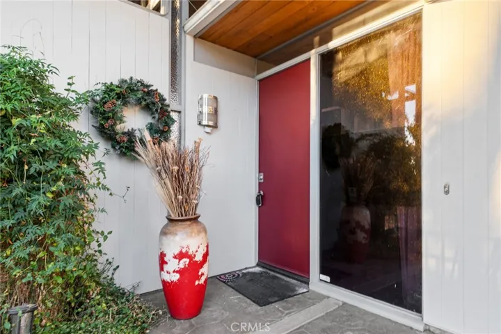 1595 Cherokee Road, Corona, California 92881