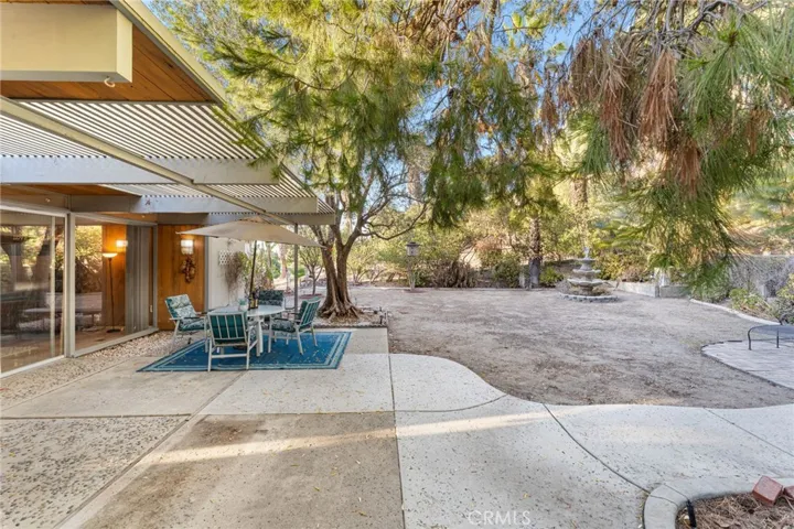 1595 Cherokee Road, Corona, California 92881