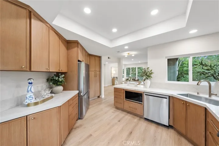 14 Highland, Irvine, California 92603