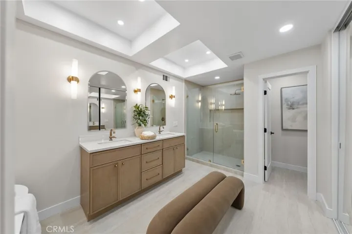 14 Highland, Irvine, California 92603