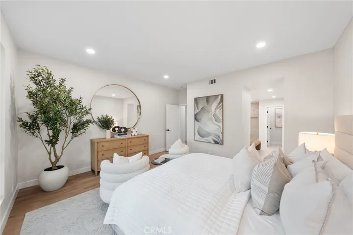 14 Highland, Irvine, California 92603