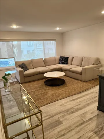 165 N Swall 101, Beverly Hills, California 90211
