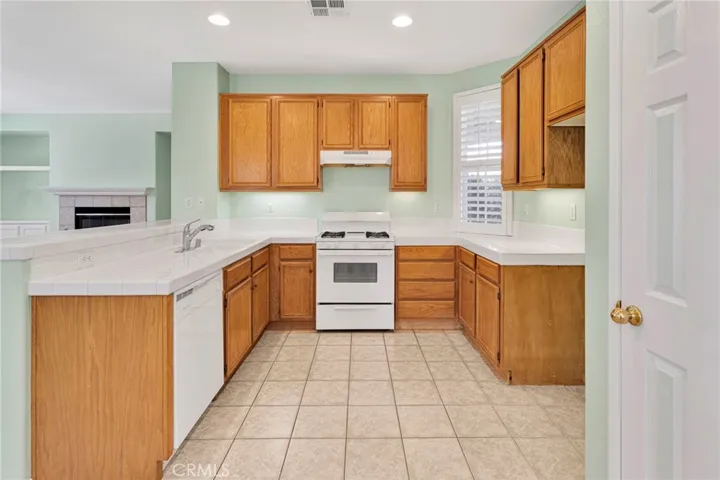 11611 Danielle, Adelanto, California 92301