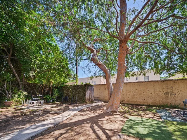 418 N Ogden 9, Los Angeles, California 90036