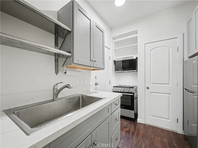 418 N Ogden 9, Los Angeles, California 90036
