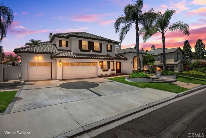 CURB APPEAL IS AN 11!
Cul de Sac
 Single loaded