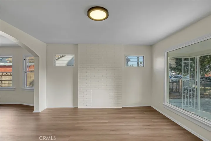 2947 West, Los Angeles, California 90016