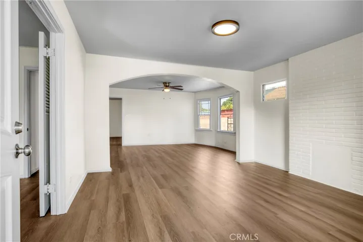 2947 West, Los Angeles, California 90016