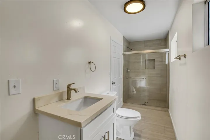 2947 West, Los Angeles, California 90016