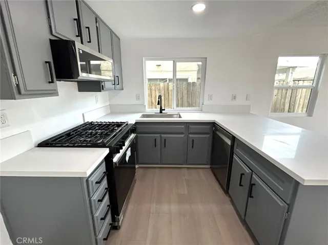 12040 Woodbridge, Fontana, California 92337