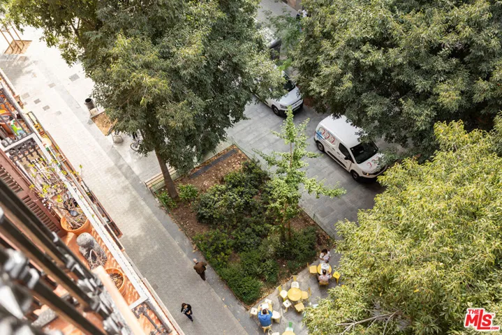 0 La Dreta De L’eixample, None, None 0
