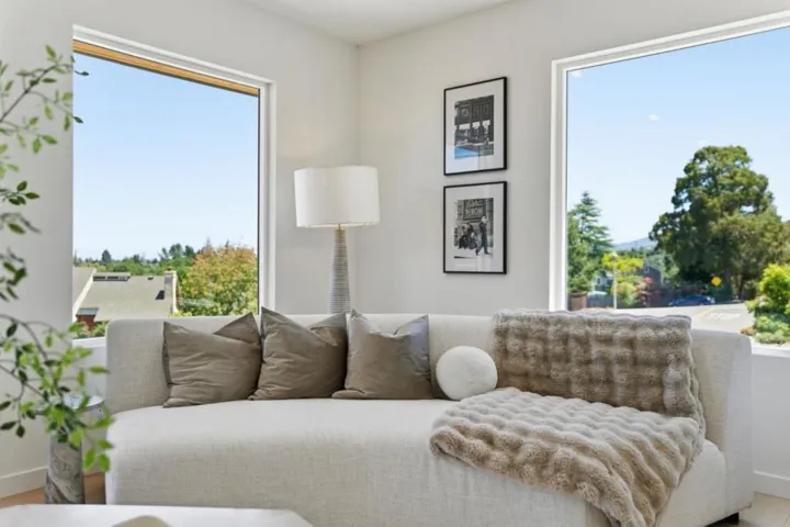 1440 Kring, Los Altos, California 94024