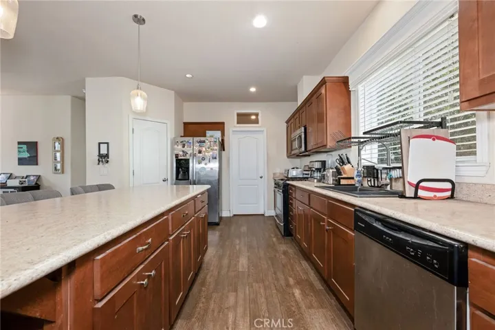 235 Los Robles Avenue, Hamilton City, California 95951