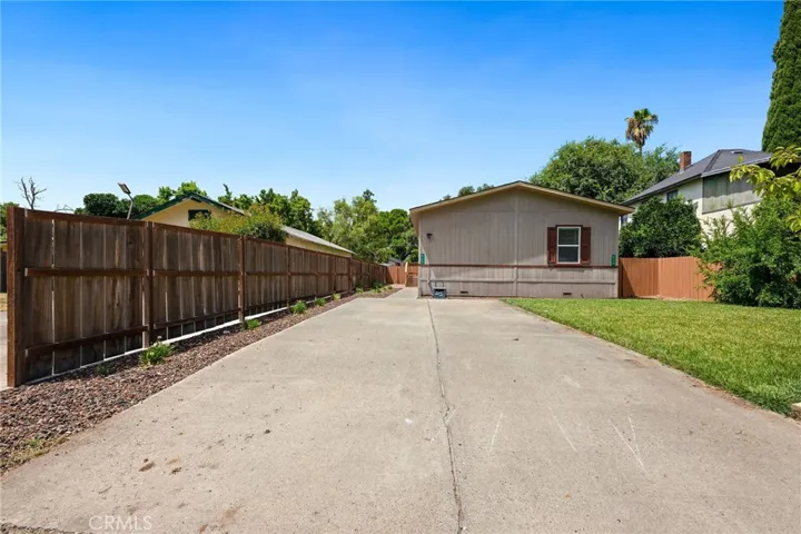 235 Los Robles Avenue, Hamilton City, California 95951