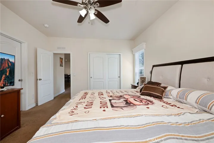 Primary w Walk in Closet