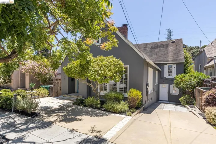 1265 Holman Rd, Oakland, California 94610
