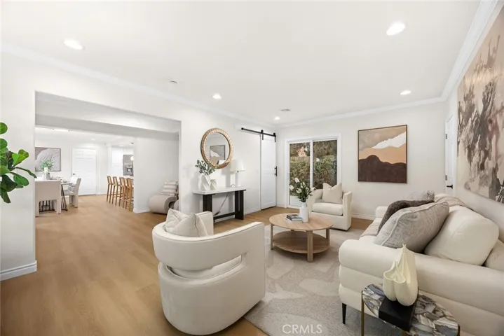 2335 S 6th Avenue, Arcadia, California 91006