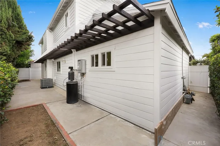 2335 S 6th Avenue, Arcadia, California 91006