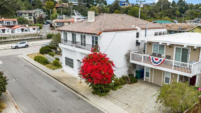 105 Stephen Road, Aptos, California 95003