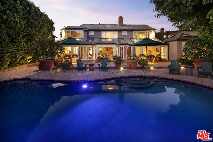 10030 Toluca Lake Avenue, Toluca Lake, California 91602