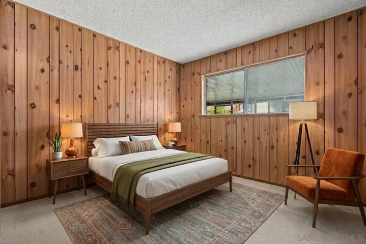 Bedroom 1: https://zimg.paragon.ice.com/ParagonImages/Property/PA/SDMLS/-526633/22/533/400/02fa90135e64c90a6574c12a0ecc2033/3/6729d6efaa4cb4e5dbe00a11987741bb/-526633-86722052-1c80-42fb-9c01-f017ae44aaf8.JPG