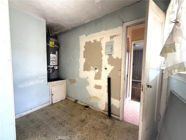 2211 W 79th Street, Inglewood, California 90305