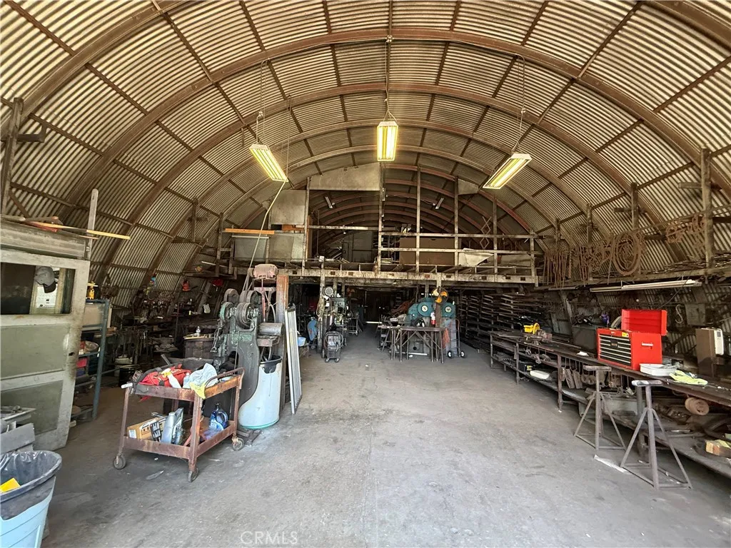 142 E Pomona