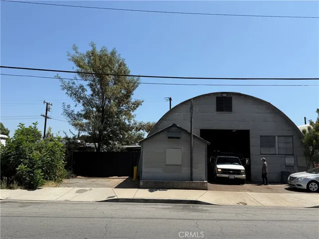 142 E Pomona, Monrovia, California 91016