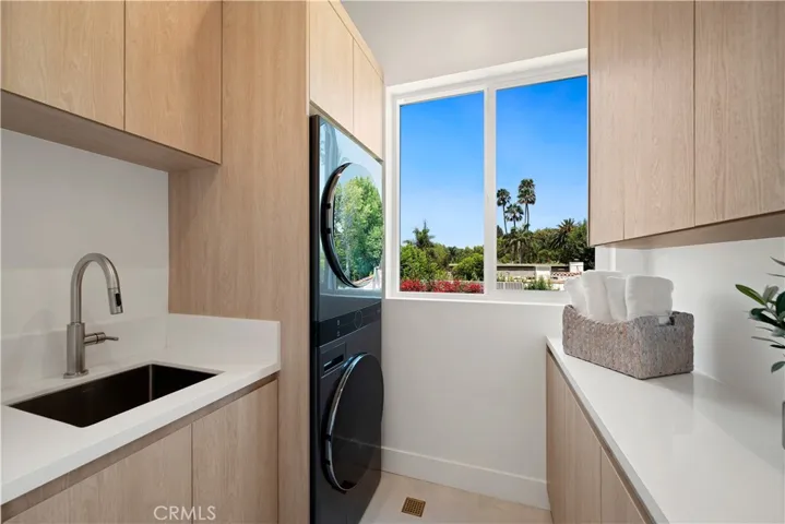 4209 Elmer, Los Angeles, California 91602