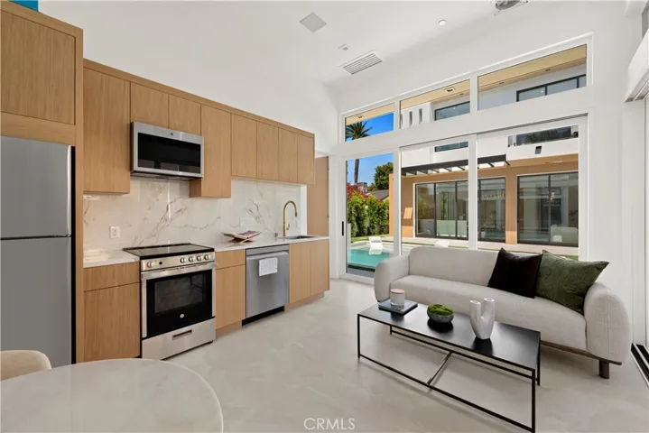 4209 Elmer, Los Angeles, California 91602