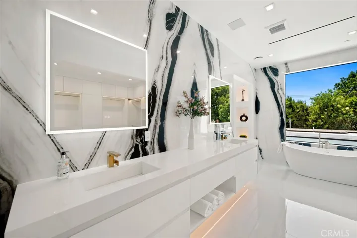 4209 Elmer, Los Angeles, California 91602