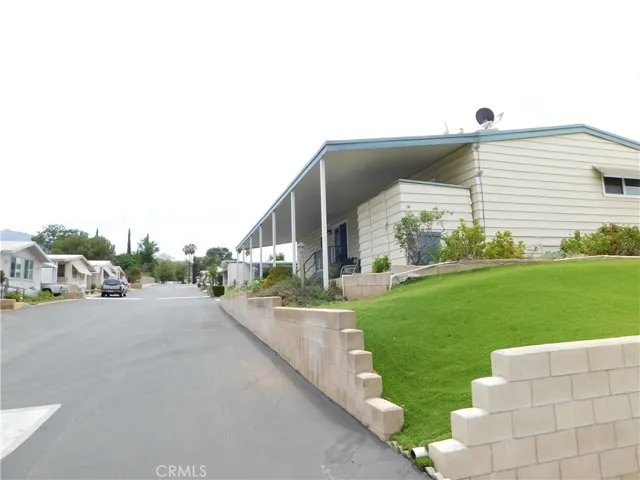 12582 2nd Street 32, Yucaipa, California 92399