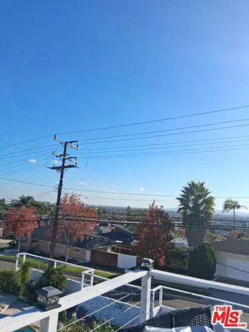 5424 S Sherbourne Drive, Los Angeles, California 90056