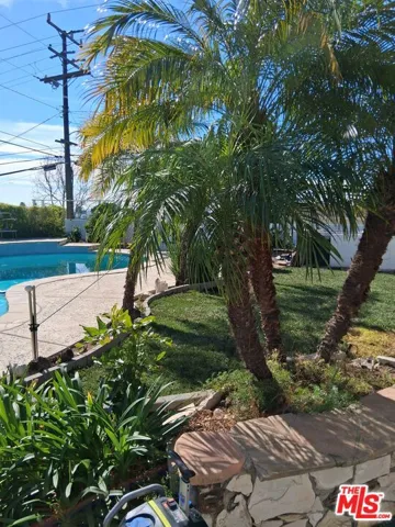 5424 S Sherbourne Drive, Los Angeles, California 90056