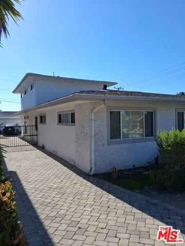 5424 S Sherbourne Drive, Los Angeles, California 90056