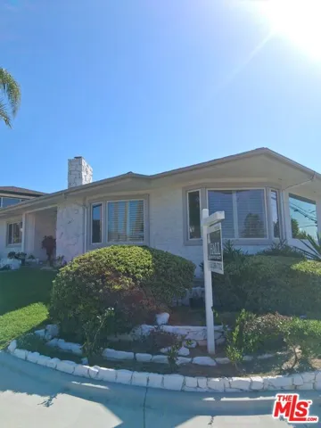 5424 S Sherbourne Drive, Los Angeles, California 90056