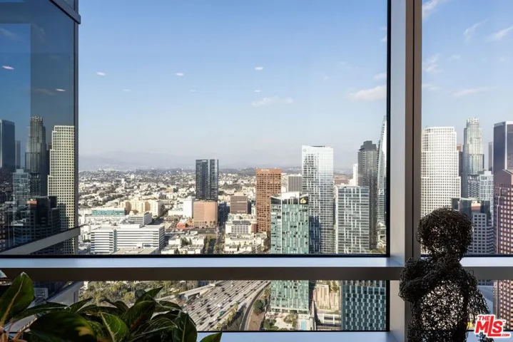 900 W Olympic Boulevard 46g, Los Angeles, California 90015