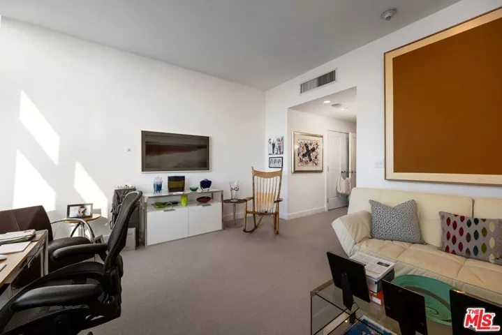 900 W Olympic Boulevard 46g, Los Angeles, California 90015