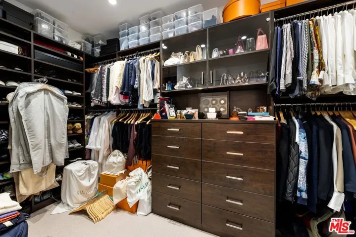 900 W Olympic Boulevard 46g, Los Angeles, California 90015