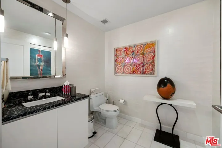900 W Olympic Boulevard 46g, Los Angeles, California 90015