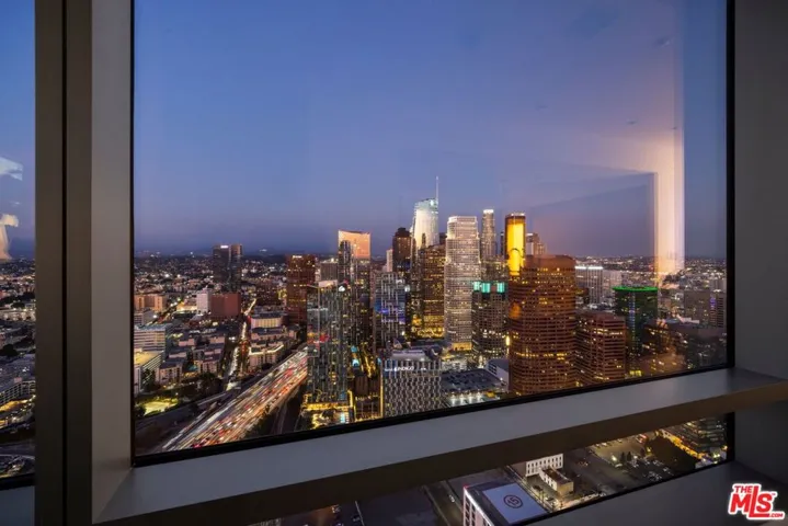 900 W Olympic Boulevard 46g, Los Angeles, California 90015