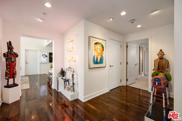 900 W Olympic Boulevard 46g, Los Angeles, California 90015