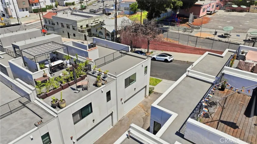 2160 Clifford, Los Angeles, California 90026