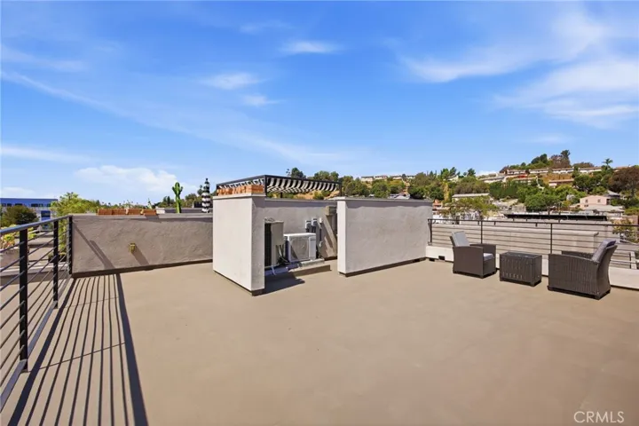 2160 Clifford, Los Angeles, California 90026