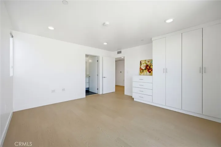 2160 Clifford, Los Angeles, California 90026